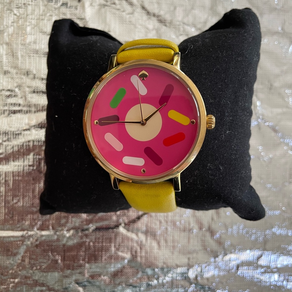 Kate spade doughnut watch (rare find)